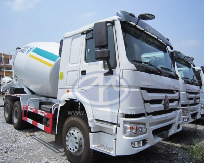 Xe bồn trộn bê tông 10 khối Howo 