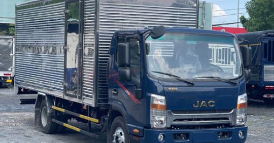 XE TẢI JAC 6.6 TẤN THÙNG KÍN 5M2 (JAC N650 E5)