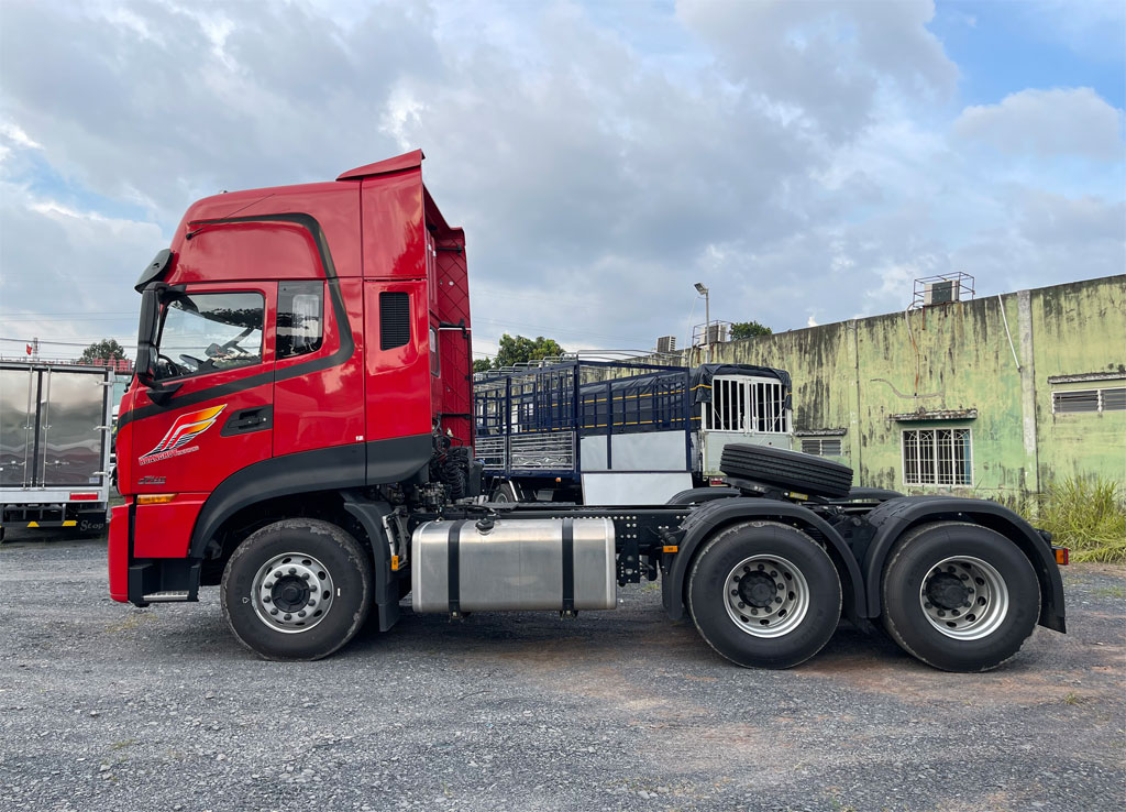 đầu kéo dongfeng