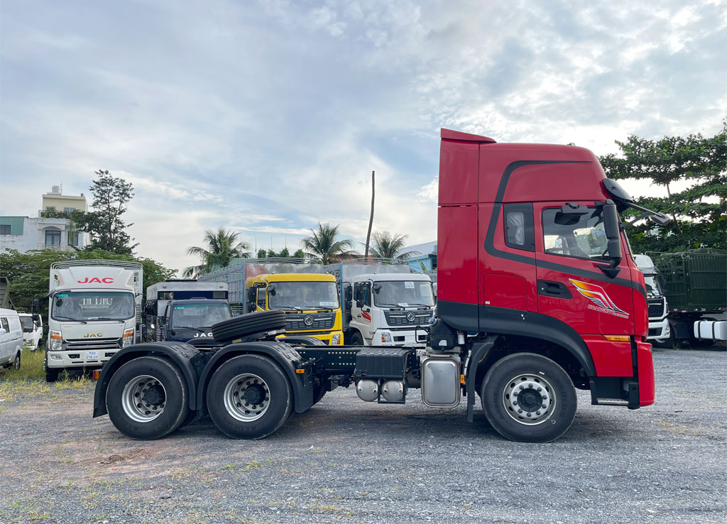 đầu kéo dongfeng