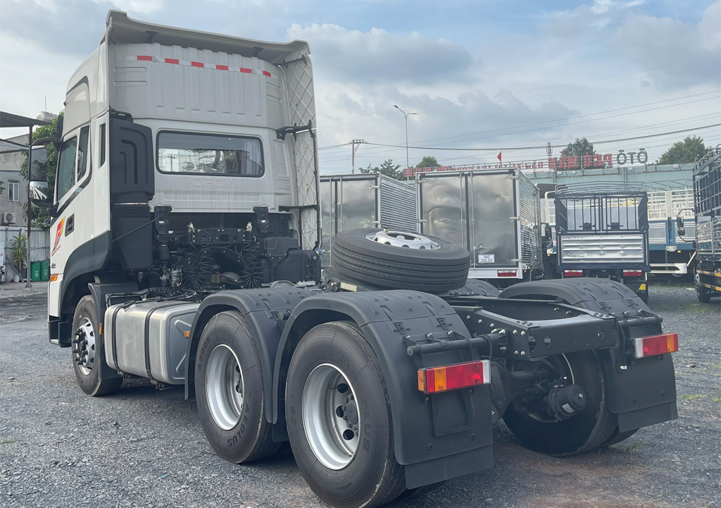 đầu kéo dongfeng