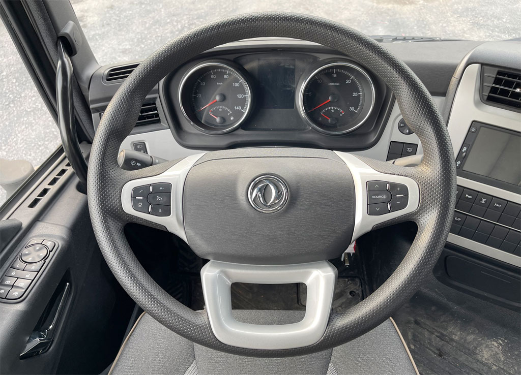 đầu kéo dongfeng