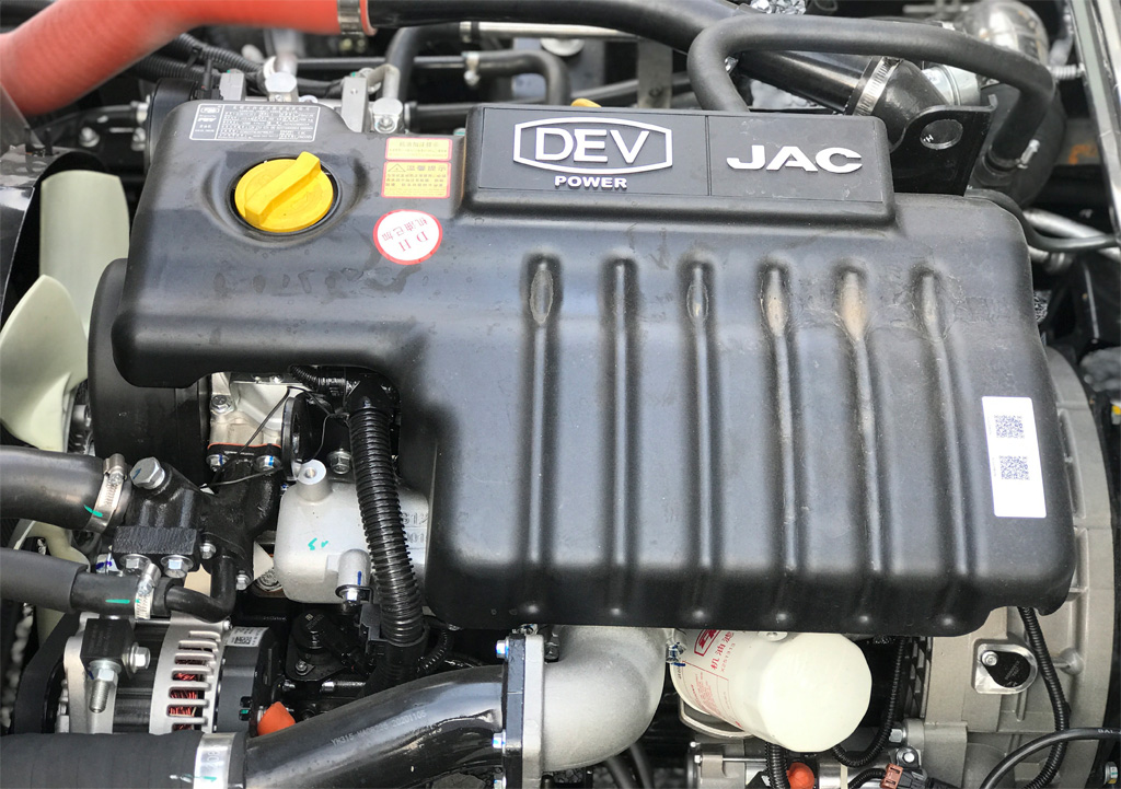 jac n500 chở gà