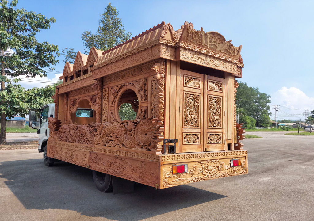 xe chở quan tài