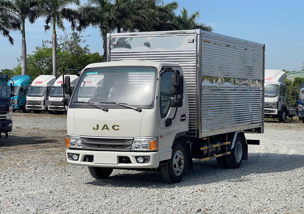 xe tải jac 2t4